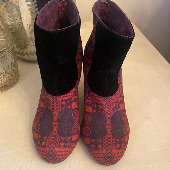Desigual Pattern Heel Booties Size 37 US 6.5 - Picture 2 of 10